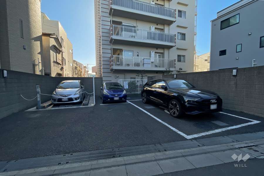 敷地内駐車場（屋外平面式）