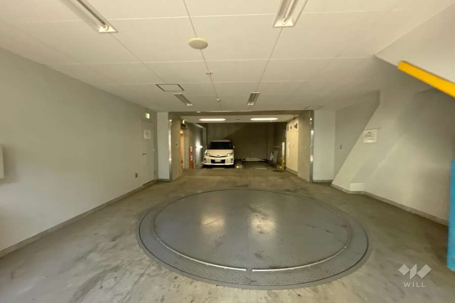 敷地内駐車場（屋内機械式）