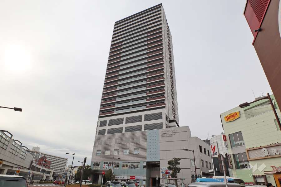 ブランズタワー南千住の外観（北東側から）