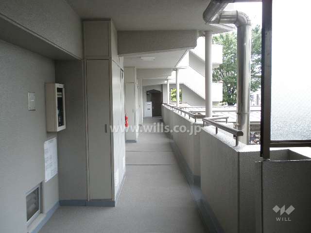 1階の共用廊下