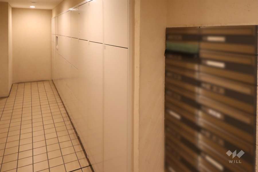 宅配ボックスと共用ポスト
