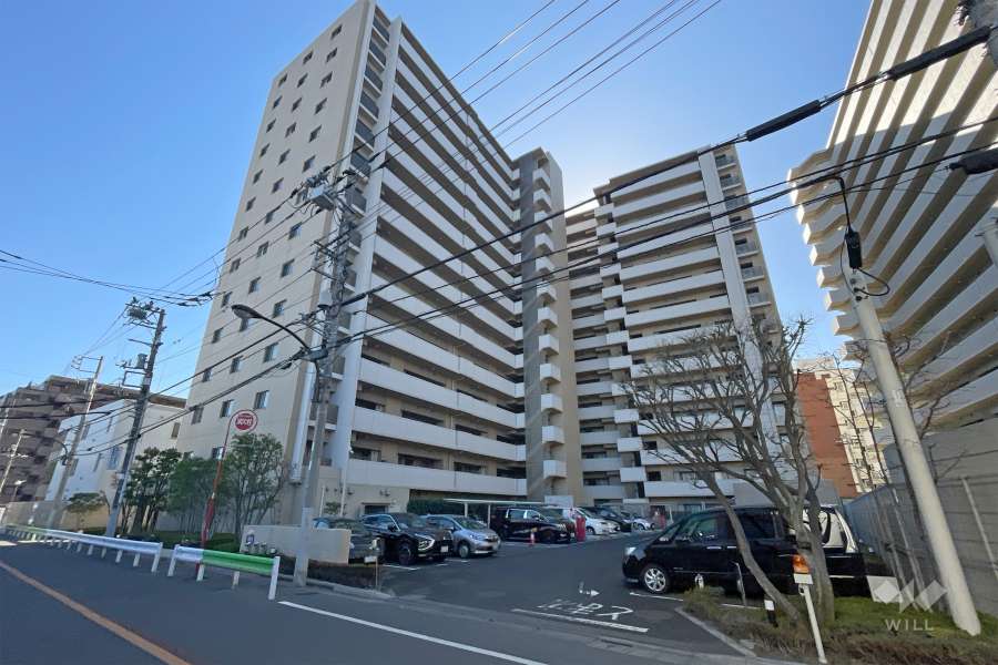 東京ラクラシアの外観（北西側から）