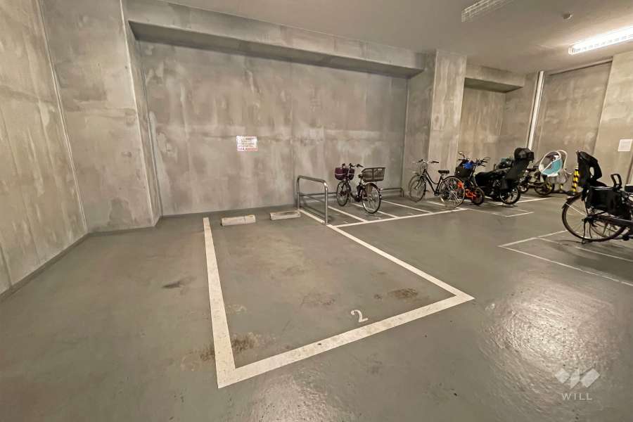 敷地内駐車場（屋内平面式）
