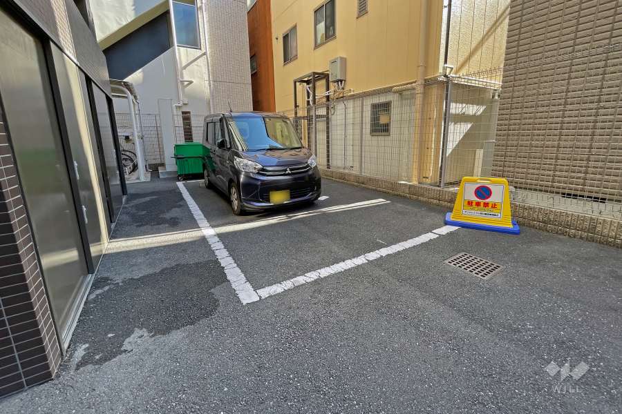 敷地内駐車場（屋外平面式）