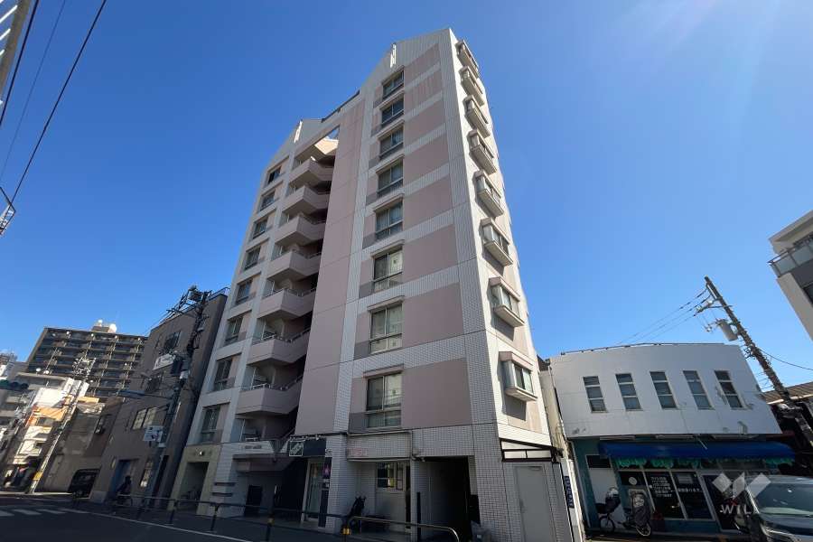 エールハイツ町屋の外観（西側から）