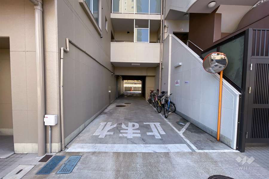 駐車場の出入り口