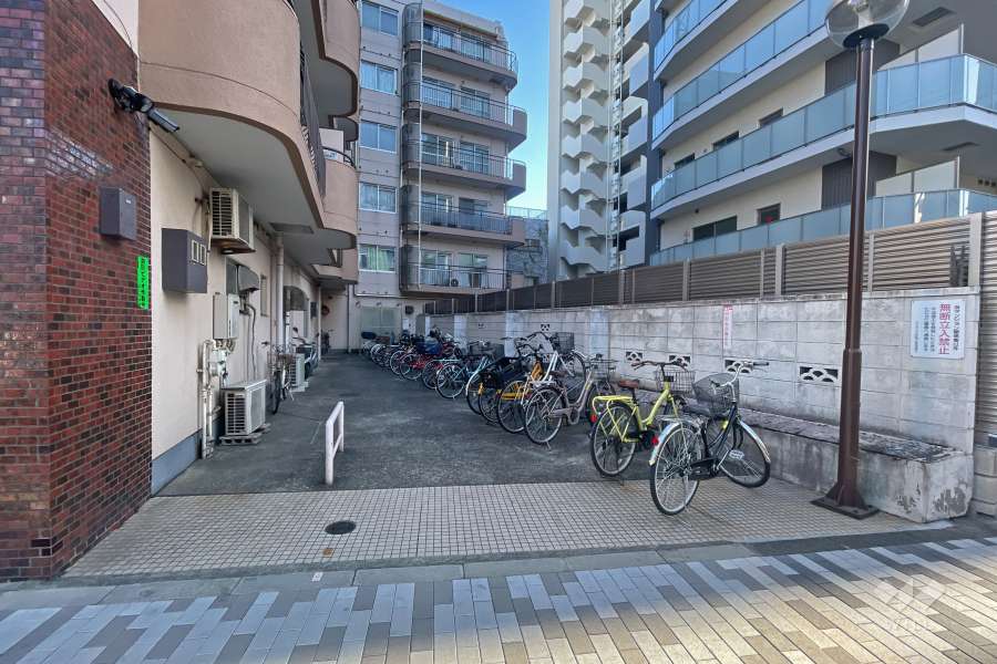 駐輪場