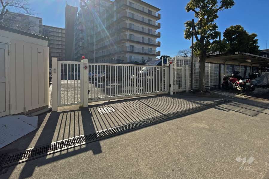 駐車場出入口