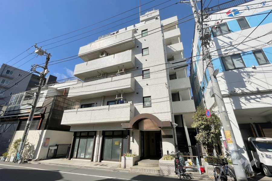 セブンスターマンション三ノ輪の外観（東側から）