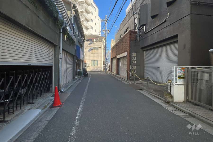 敷地北側の前面道路 　
