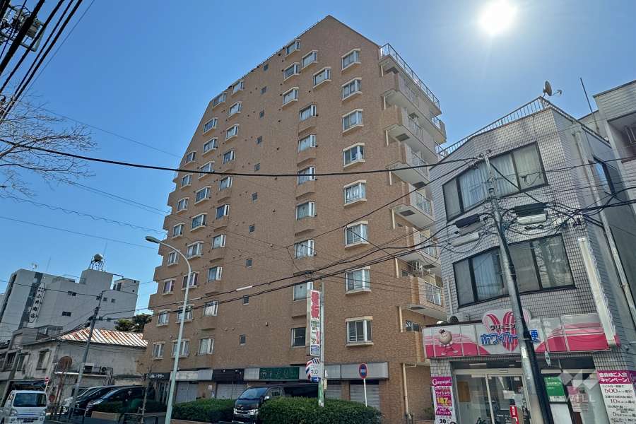 ライオンズマンション西日暮里第2の外観（北西側から）