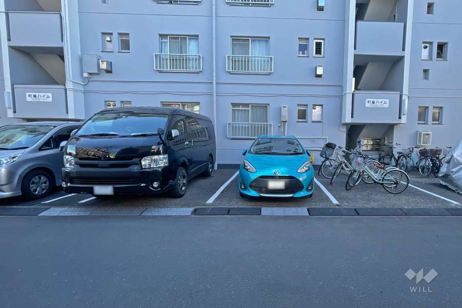 敷地内駐車場（屋外平面式）