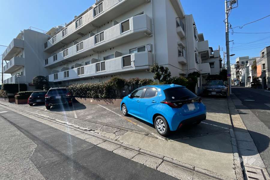 敷地内駐車場（屋外平面式）