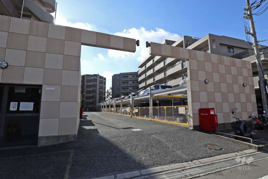 駐車場の出入り口
