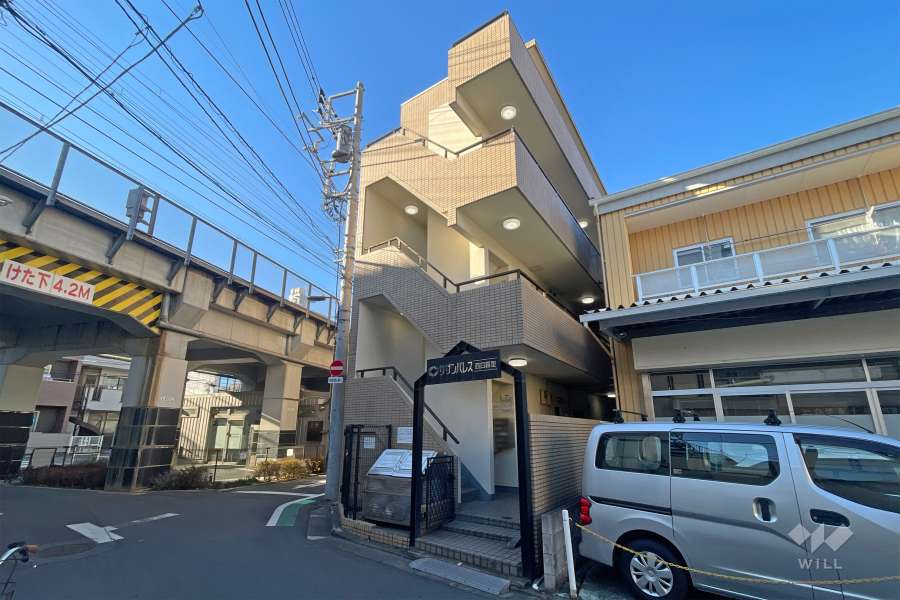 サザンパレス西日暮里の外観（北東側から）