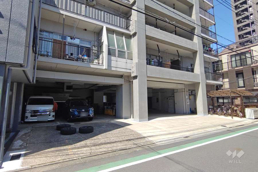 敷地内駐車場（屋内平面式）