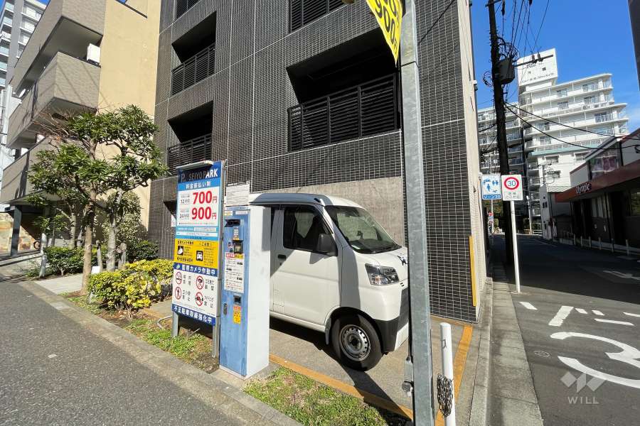 敷地内に設けられたコインパーキング