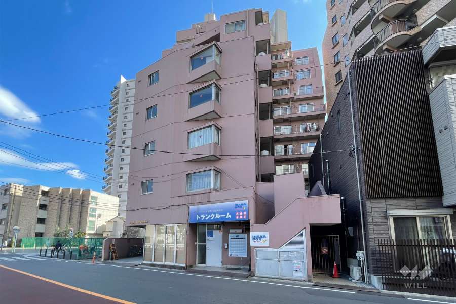 ライオンズマンション三河島の外観（北西側から）