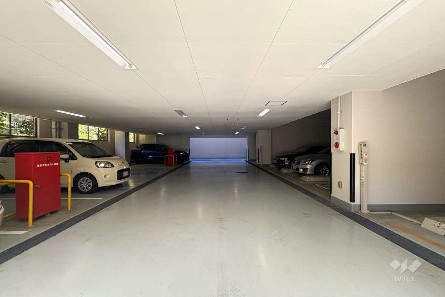 敷地内駐車場（屋内平面式・屋内機械式）
