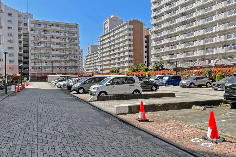 敷地内駐車場（屋外平面式）