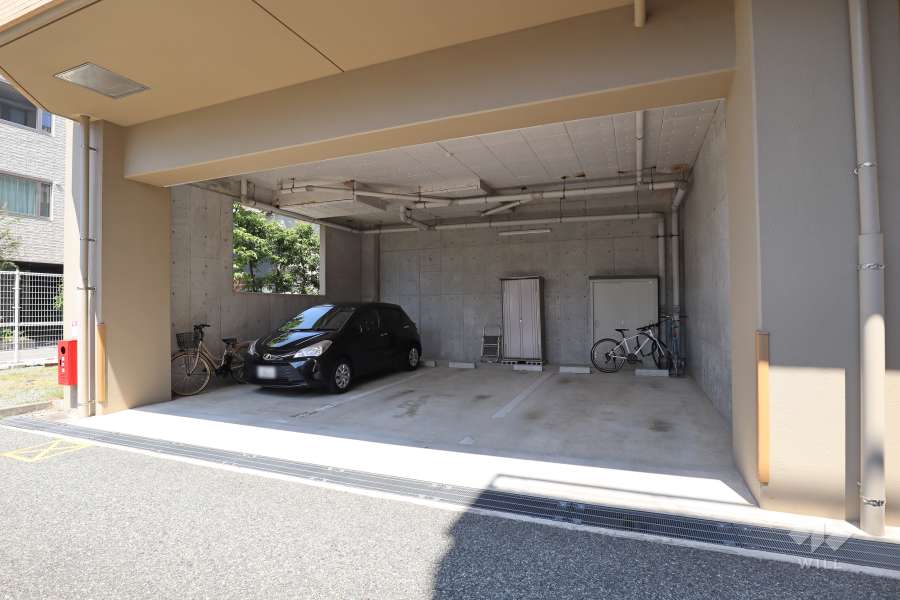 敷地内駐車場（屋内平面式）