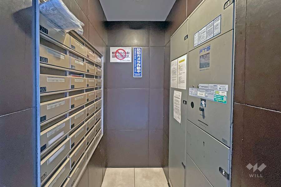 宅配ボックスと共用ポスト