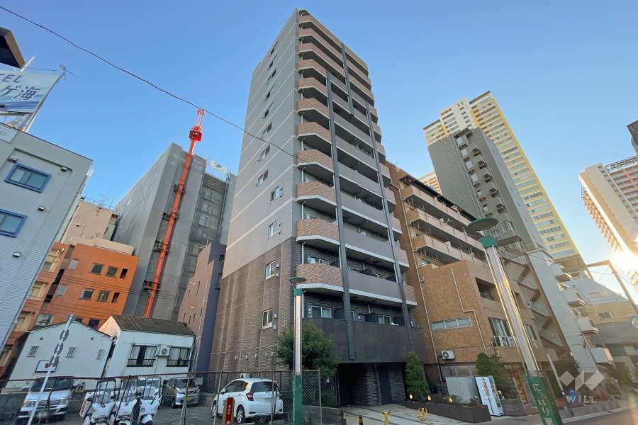 ハーモニーレジデンス日暮里の外観（南西側から）