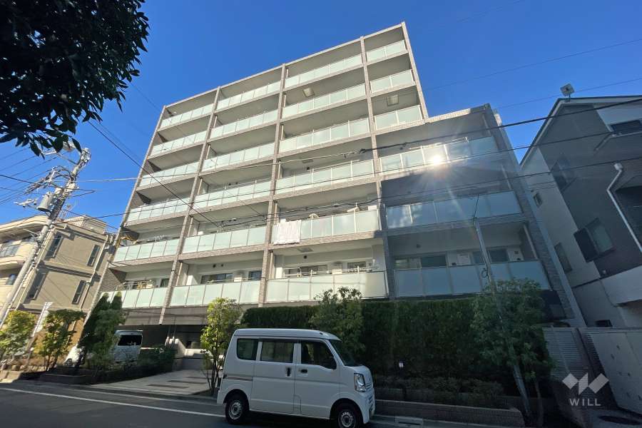 プレシス東日暮里リシェーナの外観（南東側から）