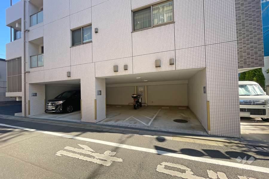 敷地内駐車場（屋外平面式）