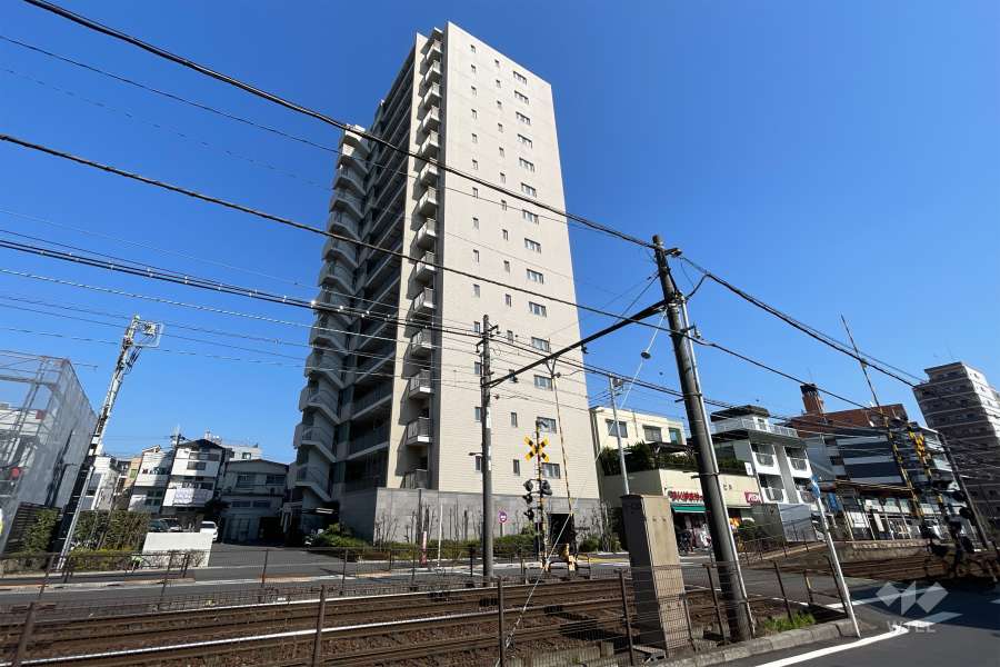 ルフォン町屋ブランシエラの外観（南西側から）