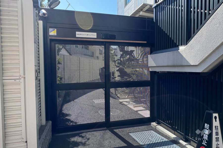 駐輪場の出入り口