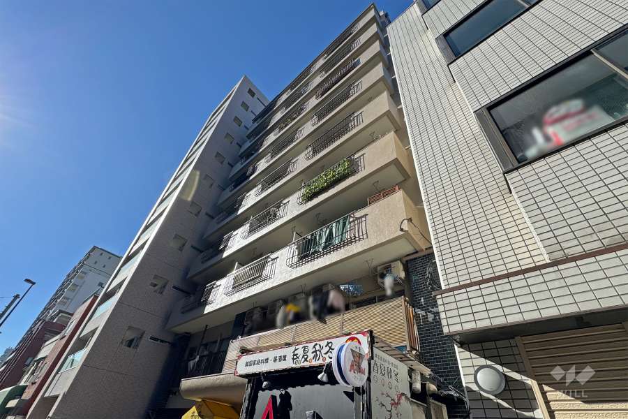 鶯谷マンションの外観（北東側から）