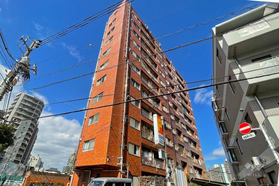 シャンボール三ノ輪の外観（南側から）