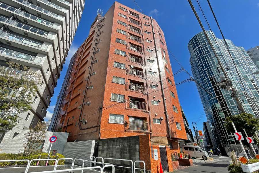 シャンボール三ノ輪の外観（南西側から）