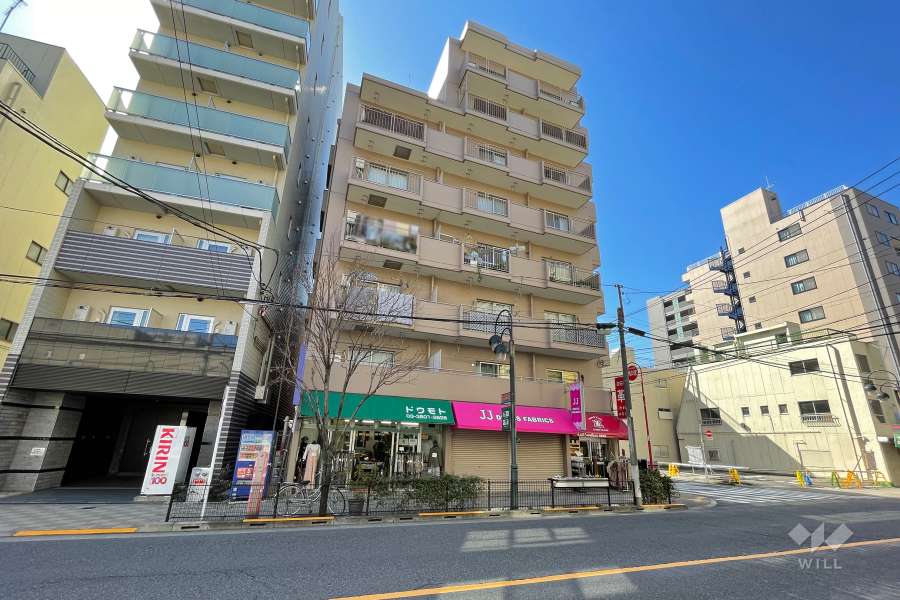 日暮里ダイヤモンドマンションの外観（北側から）
