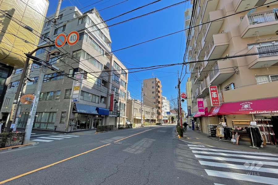 敷地北側の前面道路