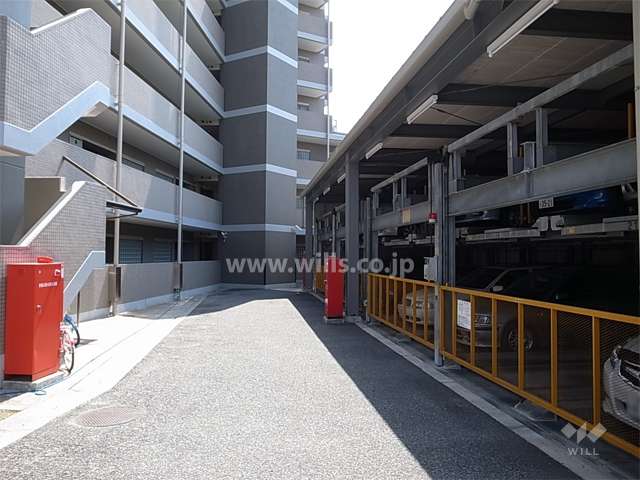 敷地内駐車場（屋内機械式）