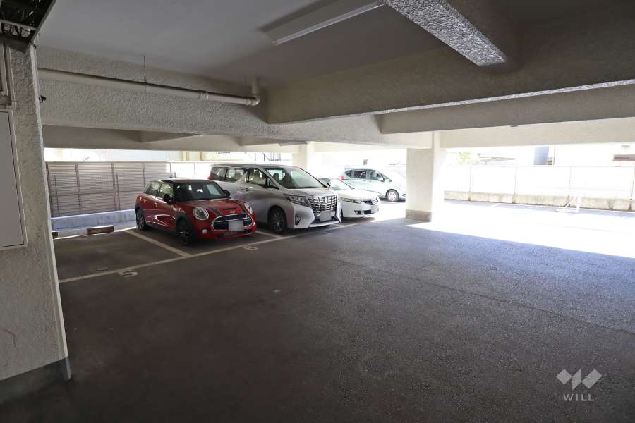 敷地内駐車場（屋内平面式）