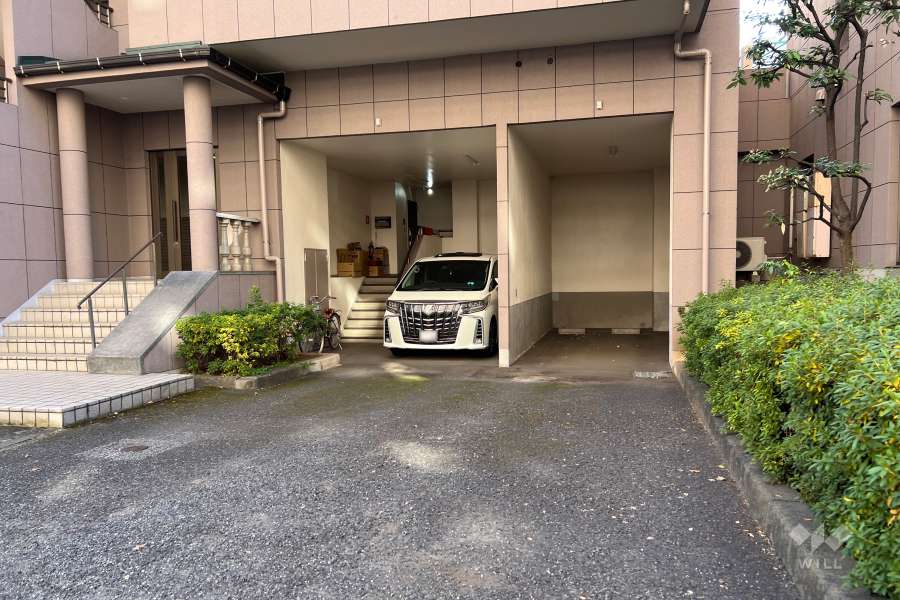 敷地内駐車場（屋内平面式）3