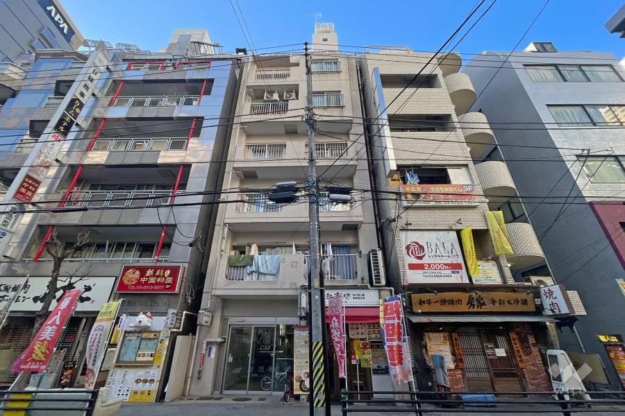 Ｄ１ハイム日暮里の外観（東側から）