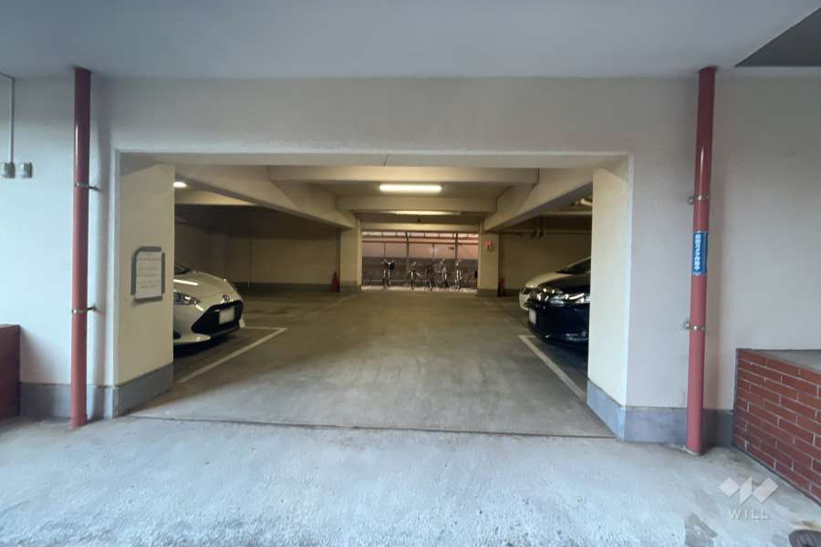 敷地内駐車場（屋内平面式）