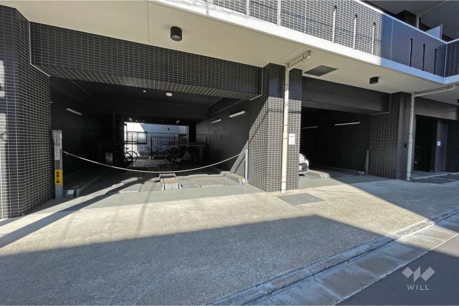 敷地内駐車場（屋内機械式）