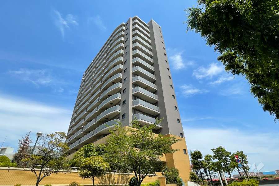 プランヴェールＥＸリバーウイングの外観（南東側から）