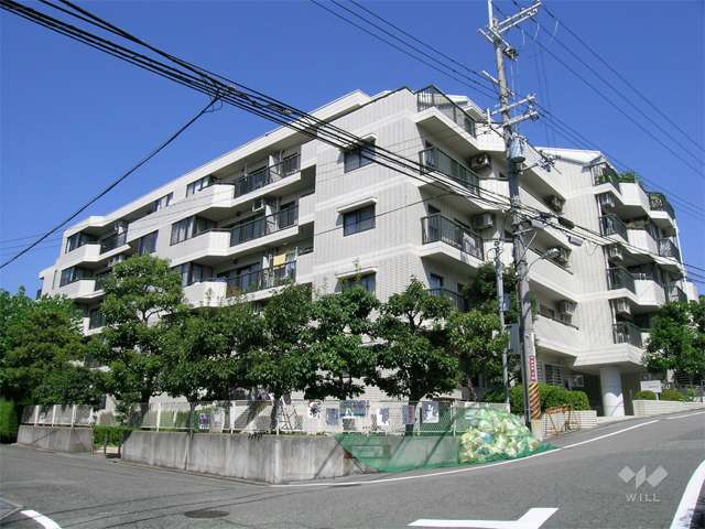 インペリアル池田城山町の外観（南東側から）