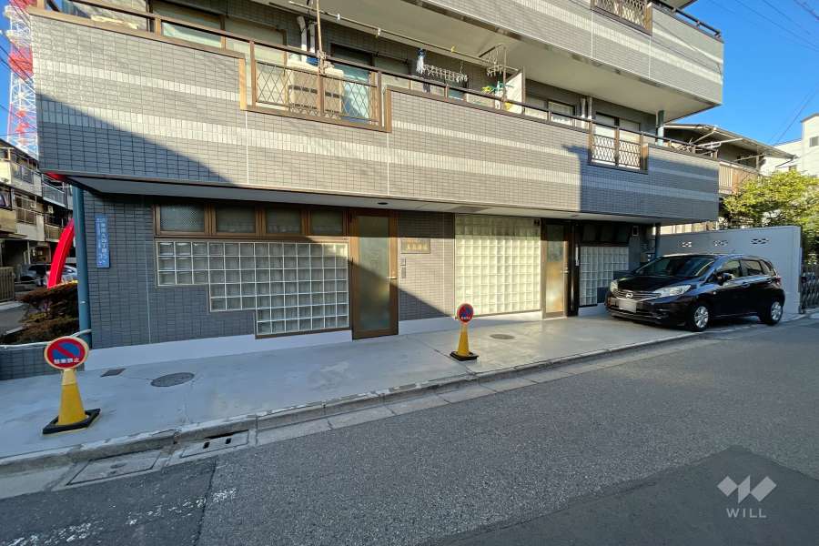 敷地内駐車場（屋外平面式）