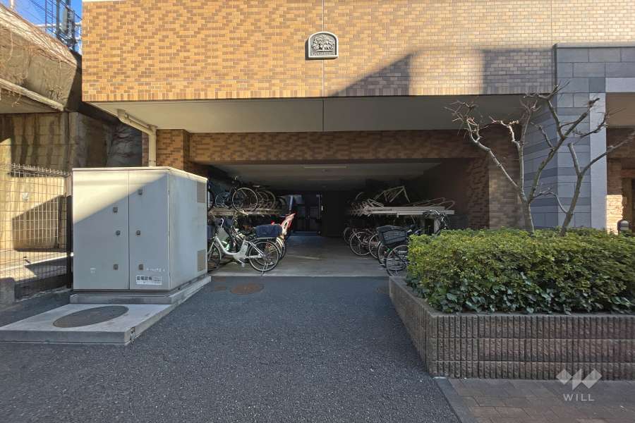 屋内に設けられた駐輪場