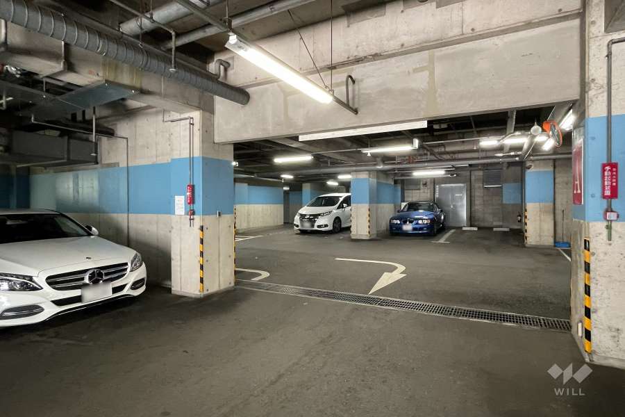 敷地内駐車場（屋内平面式）