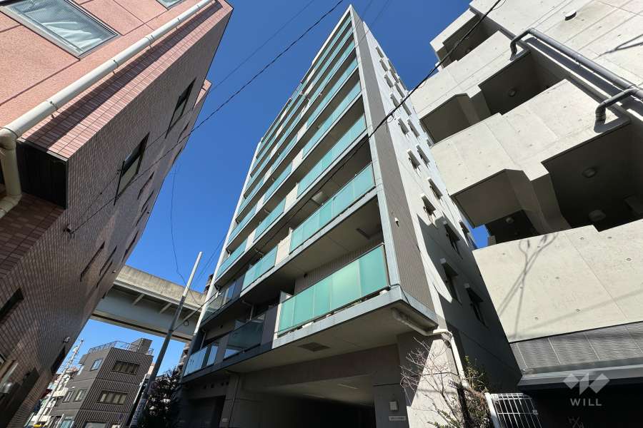 ノーブル西日暮里の外観（南東側から）