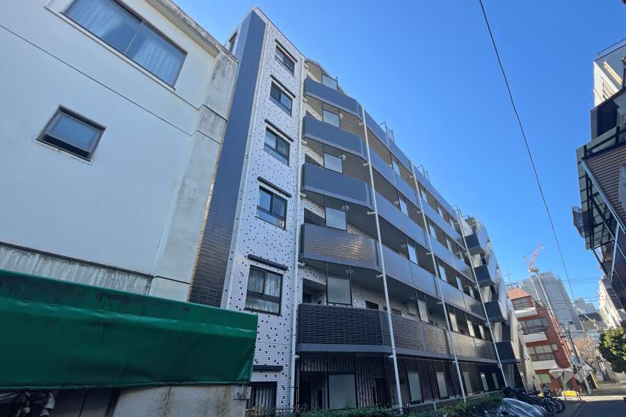 ザグランデレガーロ東日暮里の外観（北東側から）
