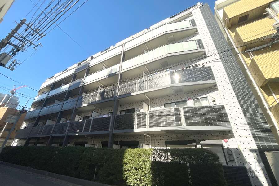 ザグランデレガーロ東日暮里の外観（南東側から）